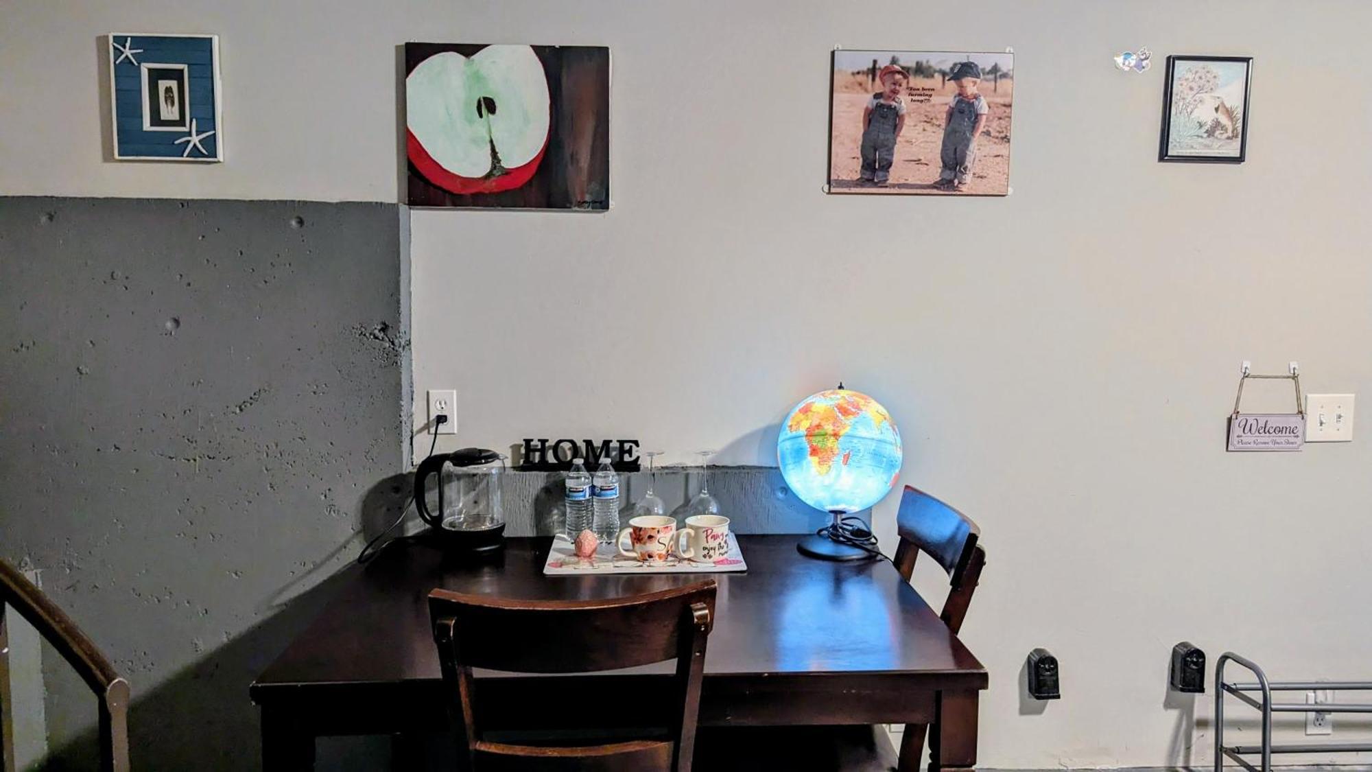 Private Guest Suite In West Bellevue Home Экстерьер фото